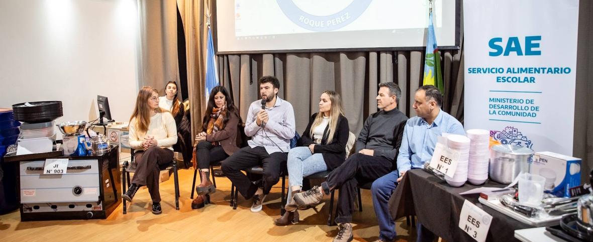 Más de 25 escuelas de Roque Pérez recibieron equipamiento para fortalecer el Servicio Alimentario Escolar
