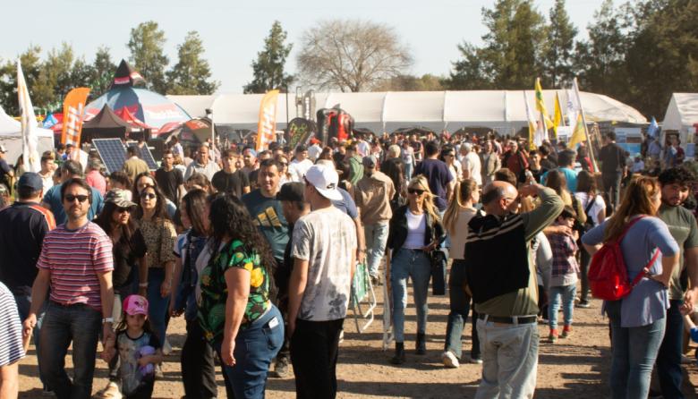 Roque Pérez se prepara para la Expo Rural: tres días a puro campo