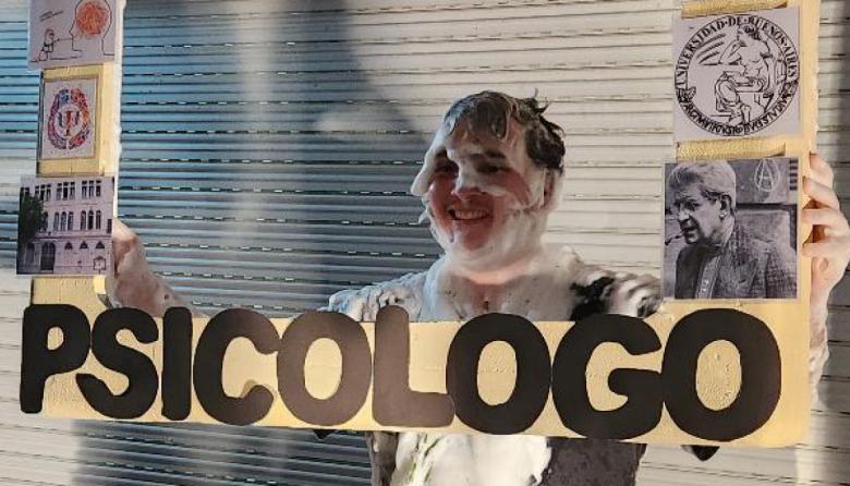 Juan Nievas se recibió de Licenciado en Psicología en la UBA