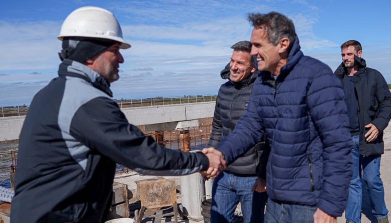 Sciaini y Katopodis recorrieron obras en Roque Pérez