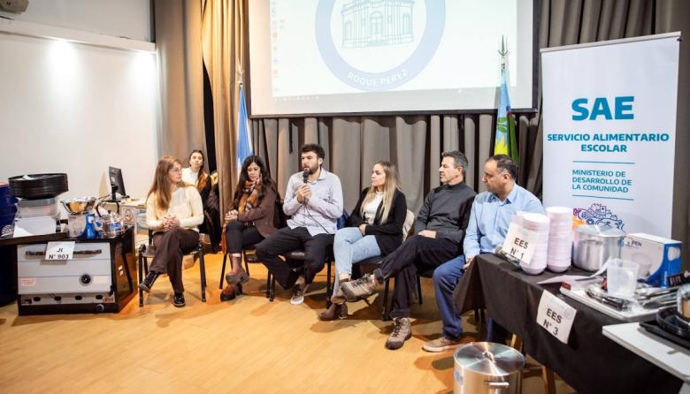 Más de 25 escuelas de Roque Pérez recibieron equipamiento para fortalecer el Servicio Alimentario Escolar