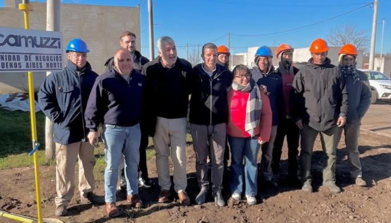Roque Pérez inauguró la red de gas natural en el barrio La Copa