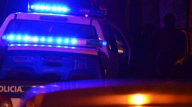 Volcó un camión cerealero y la calzada quedó completamente cortada