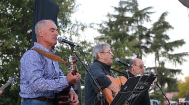 Roque Pérez festeja los 32 años de Las Voces del Río con una noche especial