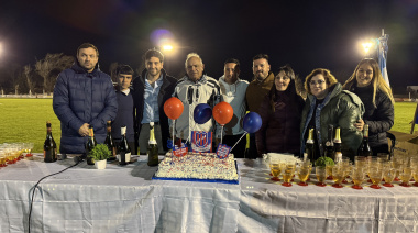 El Club Alumni de Roque Pérez inauguró el Merendero y rindió homenajes históricos