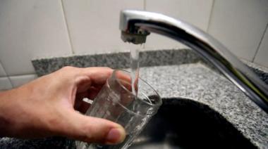 Alerta por el agua en Roque Pérez: recomiendan no consumirla por altos niveles de arsénico