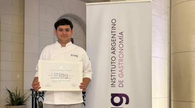 Alejo D’Agostino se recibió como profesional gastronómico en el IAG