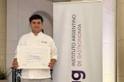 Alejo D’Agostino se recibió como profesional gastronómico en el IAG