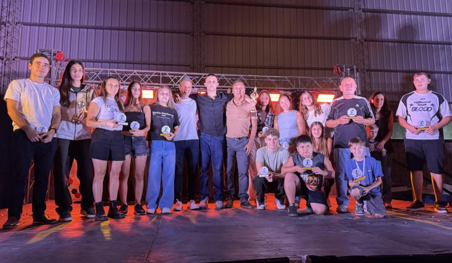 Roque Pérez celebró la Fiesta del Deporte “Ricardo Villa 2025