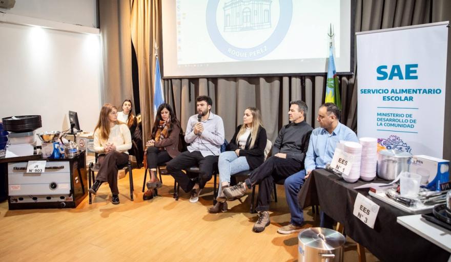 Más de 25 escuelas de Roque Pérez recibieron equipamiento para fortalecer el Servicio Alimentario Escolar